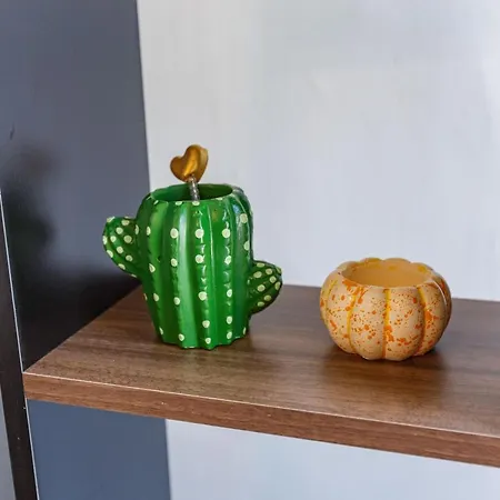 Flat Within Walking Distance To Flower Passage 아파트