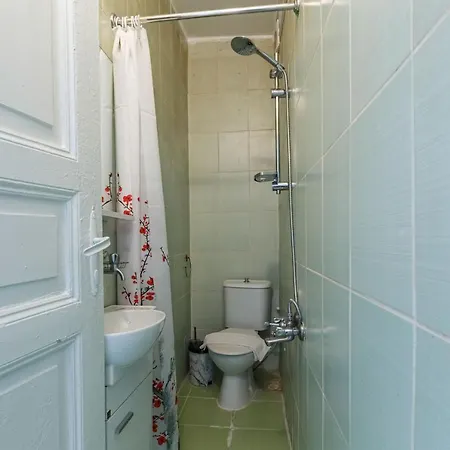 아파트 Flat Within Walking Distance To Flower Passage *